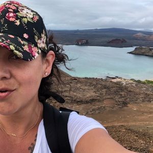 Meet your Posher, Danielle